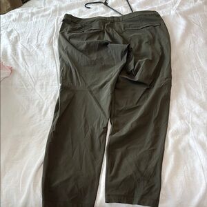 Men's Olive Green lululemon trouser size 38 waist 30” inseam